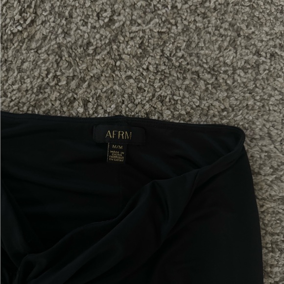Beautiful high slit AFRM silky skirt - Picture 2 of 2